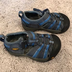 Keen toddler shoes